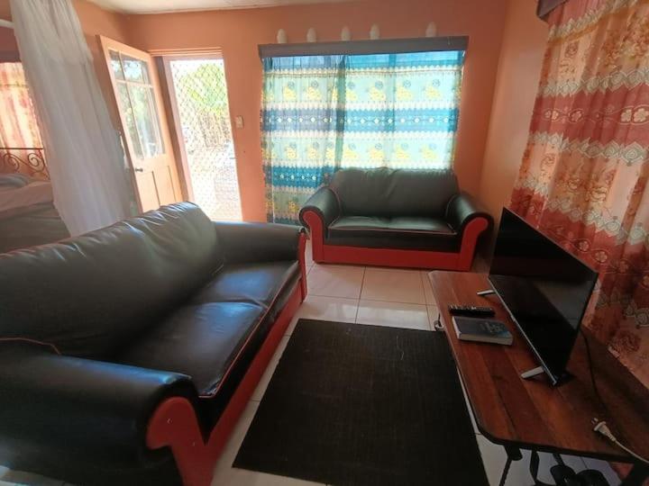 Kapeta Cabin Nuku'alofa Buitenkant foto